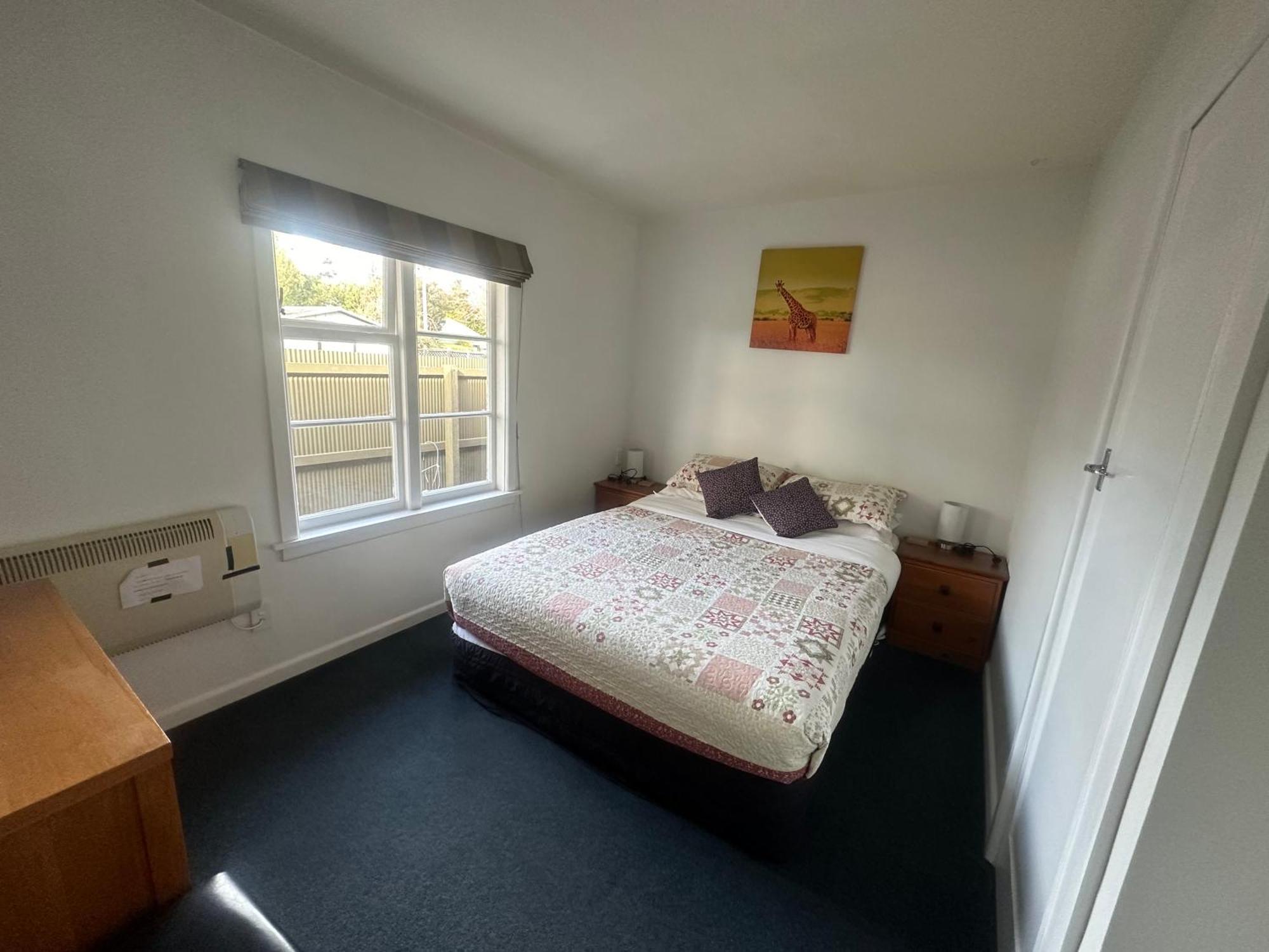 Sunny House With 5 Bedrooms Holiday home