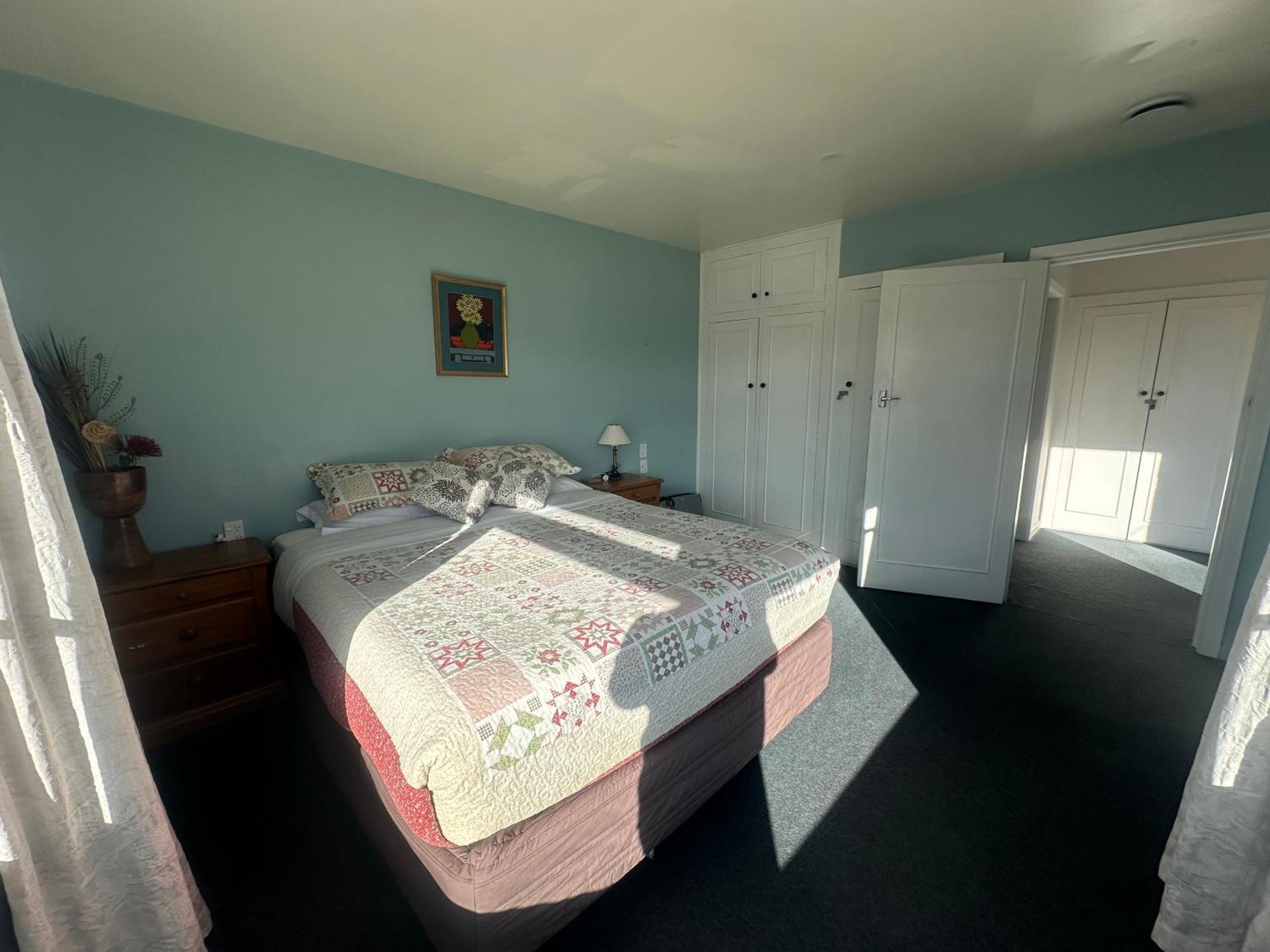 Holiday home Sunny House With 5 Bedrooms